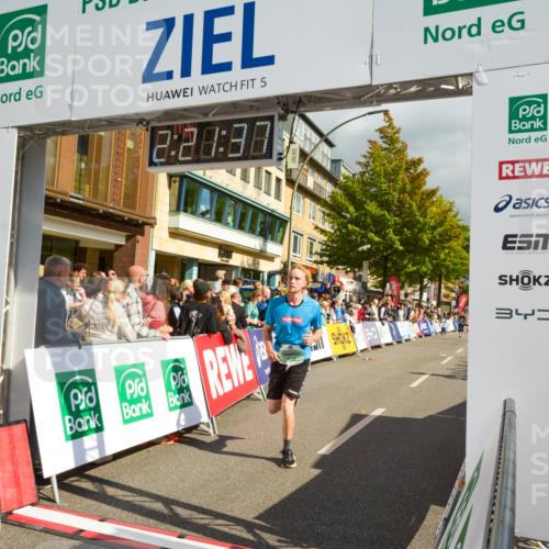 20.09.2026 - PSD Bank Halbmarathon LAZAROV Photography http://msf.ph/oto/10556674 20.09.2026 12:21:36 Ziel 1097, 1203, 1714, 1793, 4205 meine-sportfotos.de