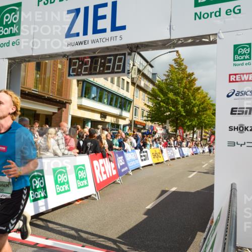 20.09.2026 - PSD Bank Halbmarathon LAZAROV Photography http://msf.ph/oto/10556677 20.09.2026 12:21:37 Ziel 1097, 1203, 1714, 4205 meine-sportfotos.de
