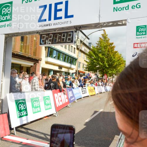 20.09.2026 - PSD Bank Halbmarathon LAZAROV Photography http://msf.ph/oto/10556688 20.09.2026 12:21:41 Ziel 1041, 1097, 1203, 1659, 1714, 2419, 4205 meine-sportfotos.de