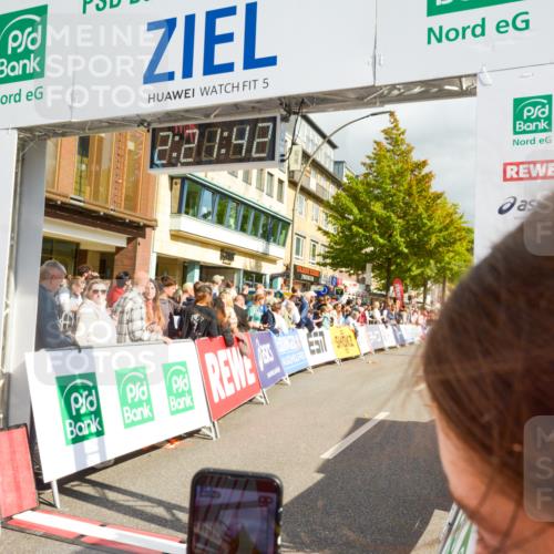 20.09.2026 - PSD Bank Halbmarathon LAZAROV Photography http://msf.ph/oto/10556689 20.09.2026 12:21:42 Ziel 1041, 1097, 1203, 1659, 1714, 2419, 4205 meine-sportfotos.de
