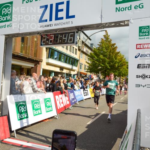 20.09.2026 - PSD Bank Halbmarathon LAZAROV Photography http://msf.ph/oto/10556699 20.09.2026 12:21:45 Ziel 1041, 1097, 1659, 1714, 2060, 2419, 2917, 4303, 4310, 4315 meine-sportfotos.de