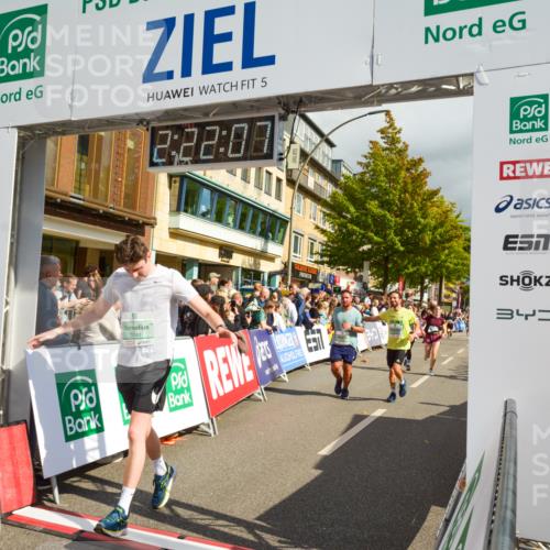 20.09.2026 - PSD Bank Halbmarathon LAZAROV Photography http://msf.ph/oto/10556767 20.09.2026 12:22:06 Ziel 1329, 1773, 1991, 2235, 2770, 3014, 3560, 3741, 4361, 4413 meine-sportfotos.de
