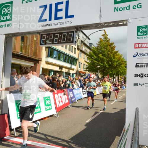 20.09.2026 - PSD Bank Halbmarathon LAZAROV Photography http://msf.ph/oto/10556768 20.09.2026 12:22:07 Ziel 1329, 1773, 1991, 2770, 3014, 3560, 3741, 4361, 4413 meine-sportfotos.de
