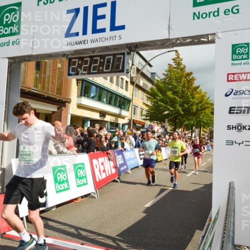 20.09.2026 - PSD Bank Halbmarathon LAZAROV Photography http://msf.ph/oto/10556769 20.09.2026 12:22:07 Ziel 1329, 1773, 1991, 2770, 3014, 3560, 3741, 4361, 4413 meine-sportfotos.de