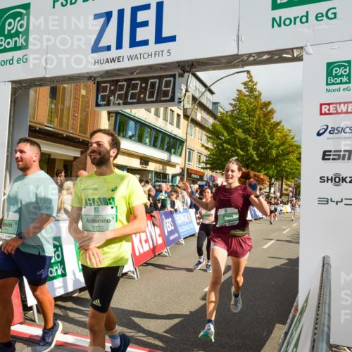 20.09.2026 - PSD Bank Halbmarathon LAZAROV Photography http://msf.ph/oto/10556775 20.09.2026 12:22:09 Ziel 1329, 1773, 1991, 2770, 3014, 3560, 3741, 4361, 4413 meine-sportfotos.de