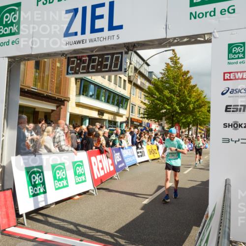20.09.2026 - PSD Bank Halbmarathon LAZAROV Photography http://msf.ph/oto/10556848 20.09.2026 12:22:29 Ziel 1657, 1767, 1825, 2996, 3462, 4161, 4333, 4362, 4388, 4666 meine-sportfotos.de