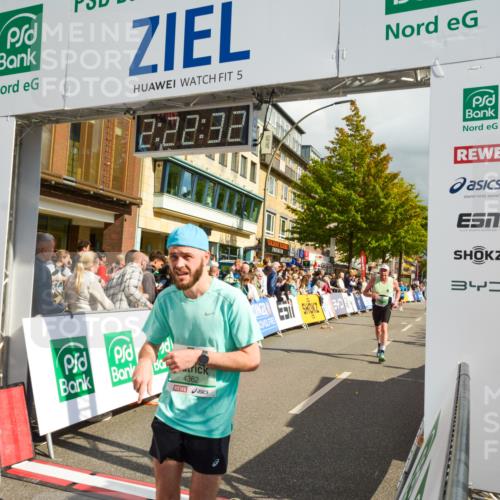 20.09.2026 - PSD Bank Halbmarathon LAZAROV Photography http://msf.ph/oto/10556854 20.09.2026 12:22:31 Ziel 1657, 1767, 1825, 2392, 2996, 3462, 4161, 4333, 4362, 4388, 4666 meine-sportfotos.de
