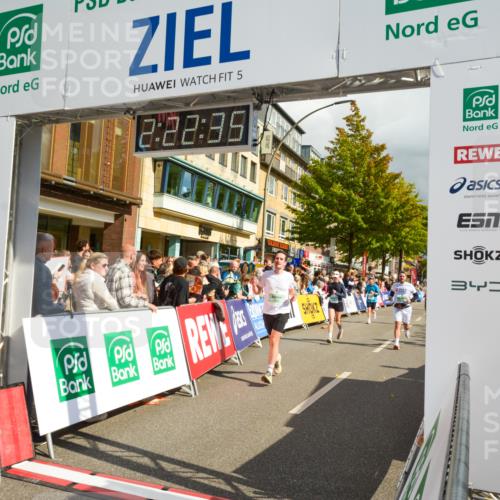 20.09.2026 - PSD Bank Halbmarathon LAZAROV Photography http://msf.ph/oto/10556867 20.09.2026 12:22:35 Ziel 1657, 1767, 2392, 3462, 4161, 4333, 4362, 4388, 4666 meine-sportfotos.de