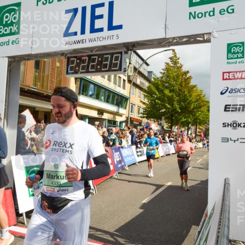 20.09.2026 - PSD Bank Halbmarathon LAZAROV Photography http://msf.ph/oto/10556879 20.09.2026 12:22:38 Ziel 1657, 1767, 2392, 3245, 3358, 4161, 4333, 4388, 4666 meine-sportfotos.de