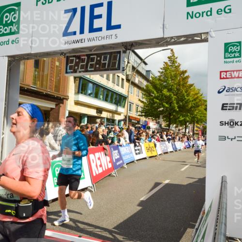 20.09.2026 - PSD Bank Halbmarathon LAZAROV Photography http://msf.ph/oto/10556885 20.09.2026 12:22:40 Ziel 1657, 1767, 1939, 2392, 3245, 3358, 4161, 4333, 4388, 4666 meine-sportfotos.de