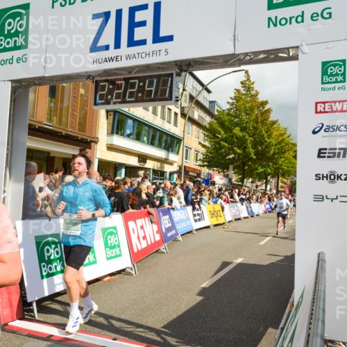 20.09.2026 - PSD Bank Halbmarathon LAZAROV Photography http://msf.ph/oto/10556886 20.09.2026 12:22:40 Ziel 1657, 1767, 1939, 2392, 3245, 3358, 4161, 4333, 4388, 4666 meine-sportfotos.de