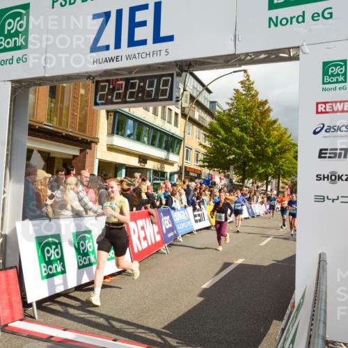 20.09.2026 - PSD Bank Halbmarathon LAZAROV Photography http://msf.ph/oto/10556914 20.09.2026 12:22:49 Ziel 1378, 1391, 1939, 2319, 2392, 2710, 3245, 3358, 3541, 4032 meine-sportfotos.de