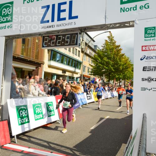 20.09.2026 - PSD Bank Halbmarathon LAZAROV Photography http://msf.ph/oto/10556919 20.09.2026 12:22:50 Ziel 1378, 1391, 1939, 2319, 2710, 3245, 3358, 3541, 4032 meine-sportfotos.de