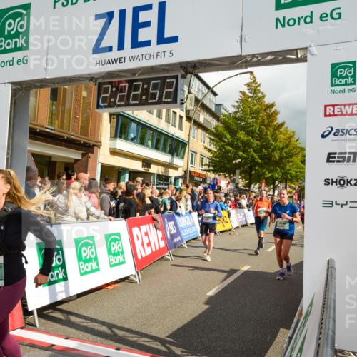 20.09.2026 - PSD Bank Halbmarathon LAZAROV Photography http://msf.ph/oto/10556922 20.09.2026 12:22:51 Ziel 1378, 1391, 1939, 2319, 2710, 3245, 3358, 3541, 4032 meine-sportfotos.de