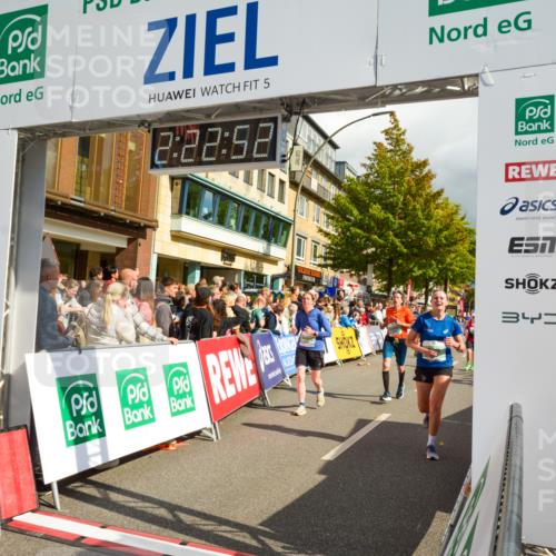 20.09.2026 - PSD Bank Halbmarathon LAZAROV Photography http://msf.ph/oto/10556923 20.09.2026 12:22:51 Ziel 1378, 1391, 1939, 2319, 2710, 3245, 3358, 3541, 4032 meine-sportfotos.de