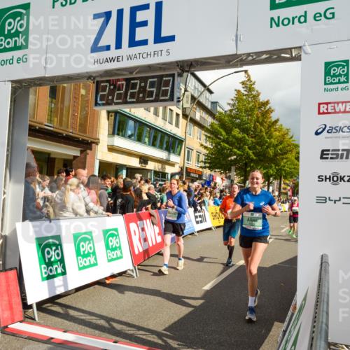 20.09.2026 - PSD Bank Halbmarathon LAZAROV Photography http://msf.ph/oto/10556925 20.09.2026 12:22:52 Ziel 1378, 1391, 1939, 2319, 2710, 3245, 3358, 3541, 4032 meine-sportfotos.de