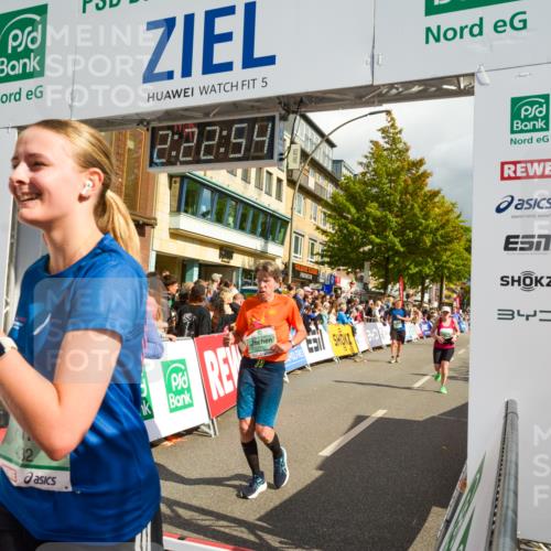 20.09.2026 - PSD Bank Halbmarathon LAZAROV Photography http://msf.ph/oto/10556929 20.09.2026 12:22:53 Ziel 1378, 1391, 1939, 2319, 2710, 3245, 3358, 3541, 4032 meine-sportfotos.de