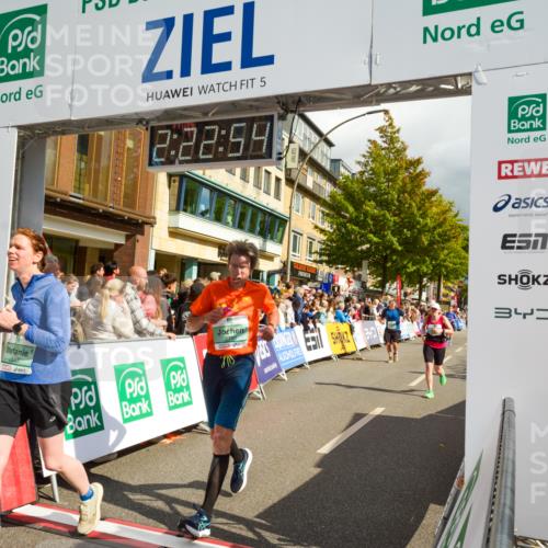20.09.2026 - PSD Bank Halbmarathon LAZAROV Photography http://msf.ph/oto/10556930 20.09.2026 12:22:54 Ziel 1378, 1391, 1939, 2319, 2710, 3245, 3358, 3541, 4032 meine-sportfotos.de