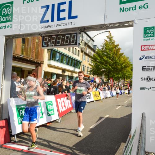20.09.2026 - PSD Bank Halbmarathon LAZAROV Photography http://msf.ph/oto/10556976 20.09.2026 12:23:07 Ziel 1295, 1378, 2337, 2746, 2916, 4202, 4271, 4284 meine-sportfotos.de