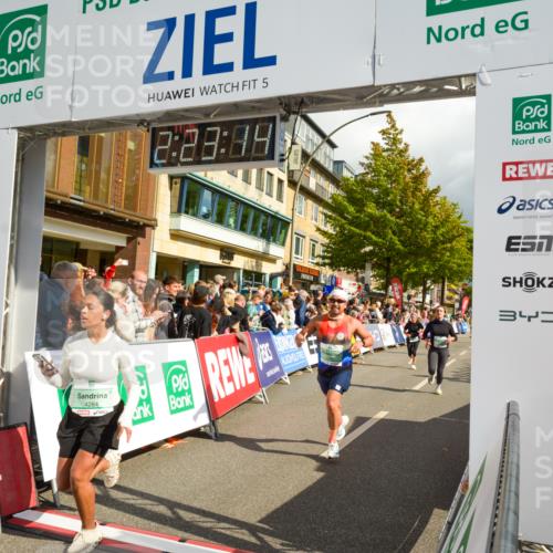 20.09.2026 - PSD Bank Halbmarathon LAZAROV Photography http://msf.ph/oto/10556998 20.09.2026 12:23:14 Ziel 1295, 2193, 2746, 2916, 4202, 4271, 4284 meine-sportfotos.de