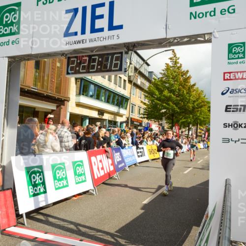 20.09.2026 - PSD Bank Halbmarathon LAZAROV Photography http://msf.ph/oto/10557002 20.09.2026 12:23:15 Ziel 2193, 2746, 2916, 4271, 4284 meine-sportfotos.de