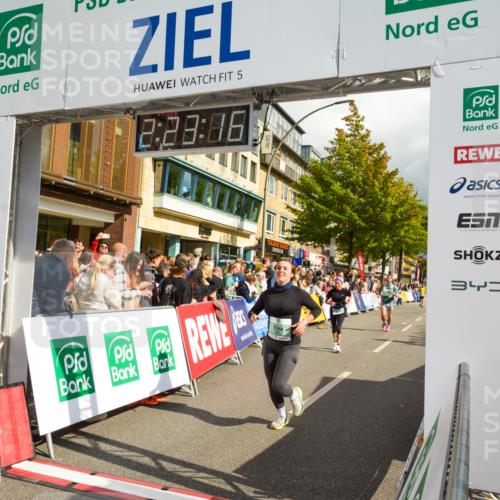 20.09.2026 - PSD Bank Halbmarathon LAZAROV Photography http://msf.ph/oto/10557004 20.09.2026 12:23:16 Ziel 2193, 2746, 2916, 4271, 4284, 4667 meine-sportfotos.de
