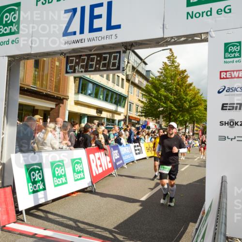 20.09.2026 - PSD Bank Halbmarathon LAZAROV Photography http://msf.ph/oto/10557042 20.09.2026 12:23:27 Ziel 1324, 1884, 2193, 2384, 2624, 3650, 3807, 3978, 4517, 4628, 4667 meine-sportfotos.de