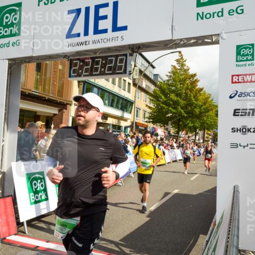 20.09.2026 - PSD Bank Halbmarathon LAZAROV Photography http://msf.ph/oto/10557049 20.09.2026 12:23:29 Ziel 1324, 1884, 2384, 2624, 3650, 3807, 3978, 4517, 4628, 4667 meine-sportfotos.de