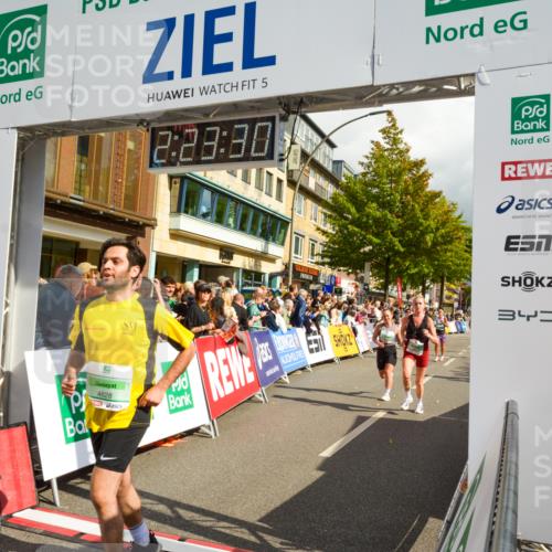 20.09.2026 - PSD Bank Halbmarathon LAZAROV Photography http://msf.ph/oto/10557055 20.09.2026 12:23:30 Ziel 1324, 1884, 2384, 2624, 3650, 3807, 3978, 4517, 4628, 4667 meine-sportfotos.de