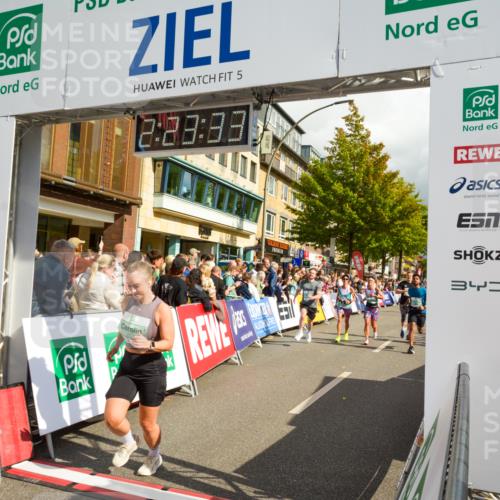 20.09.2026 - PSD Bank Halbmarathon LAZAROV Photography http://msf.ph/oto/10557061 20.09.2026 12:23:32 Ziel 1324, 1884, 1917, 1918, 2384, 2624, 3650, 3807, 3978, 4517, 4628, 4667 meine-sportfotos.de