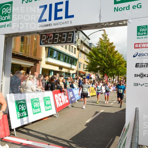 20.09.2026 - PSD Bank Halbmarathon LAZAROV Photography http://msf.ph/oto/10557064 20.09.2026 12:23:32 Ziel 1324, 1884, 1917, 1918, 2384, 2624, 3650, 3807, 3978, 4517, 4628, 4667 meine-sportfotos.de