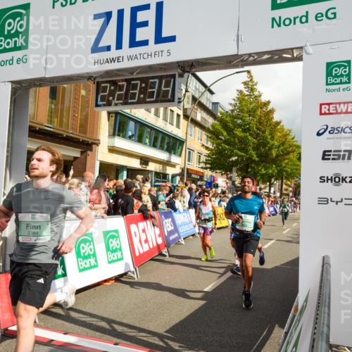 20.09.2026 - PSD Bank Halbmarathon LAZAROV Photography http://msf.ph/oto/10557069 20.09.2026 12:23:34 Ziel 1324, 1884, 1917, 1918, 2384, 2483, 2624, 3595, 3650, 3807, 3978, 4517, 4628, 4667 meine-sportfotos.de