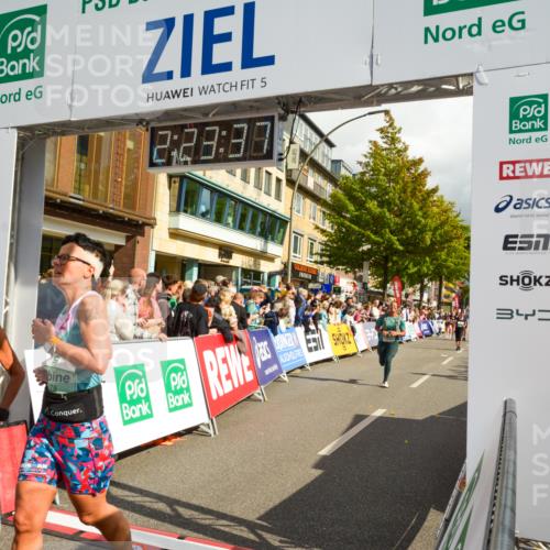 20.09.2026 - PSD Bank Halbmarathon LAZAROV Photography http://msf.ph/oto/10557077 20.09.2026 12:23:36 Ziel 1324, 1513, 1884, 1917, 1918, 2384, 2414, 2483, 2624, 3595, 3650, 3807, 3978, 4517, 4628 meine-sportfotos.de