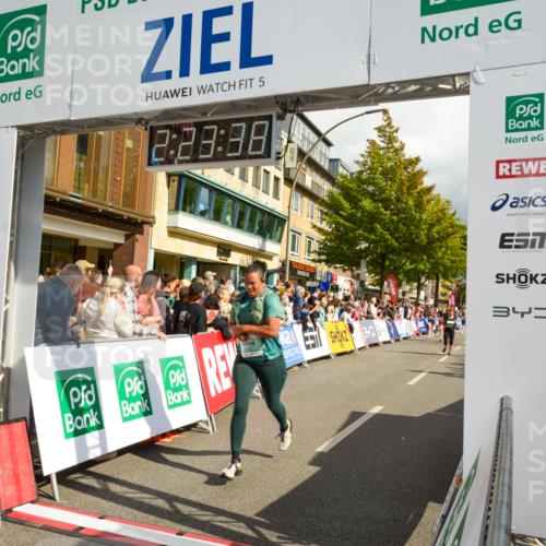 20.09.2026 - PSD Bank Halbmarathon LAZAROV Photography http://msf.ph/oto/10557082 20.09.2026 12:23:38 Ziel 1324, 1513, 1884, 1917, 1918, 2384, 2414, 2483, 2624, 3595, 3650, 3807, 3978, 4517 meine-sportfotos.de