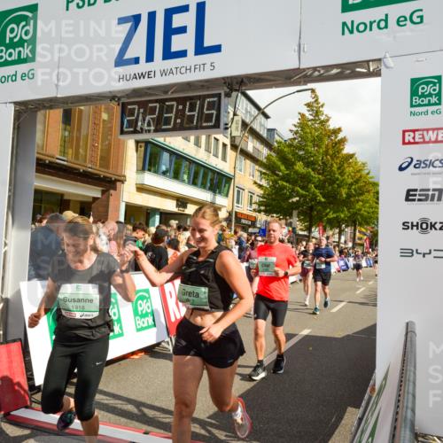 20.09.2026 - PSD Bank Halbmarathon LAZAROV Photography http://msf.ph/oto/10557105 20.09.2026 12:23:44 Ziel 1136, 1513, 1917, 1918, 1987, 2150, 2257, 2414, 2483, 2897, 3595, 4517 meine-sportfotos.de