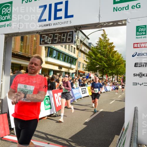 20.09.2026 - PSD Bank Halbmarathon LAZAROV Photography http://msf.ph/oto/10557109 20.09.2026 12:23:45 Ziel 1136, 1513, 1917, 1918, 1987, 2150, 2257, 2414, 2483, 2897, 3595 meine-sportfotos.de