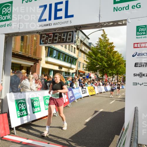 20.09.2026 - PSD Bank Halbmarathon LAZAROV Photography http://msf.ph/oto/10557117 20.09.2026 12:23:47 Ziel 1136, 1513, 1917, 1918, 1987, 2150, 2257, 2414, 2483, 2897, 3595 meine-sportfotos.de