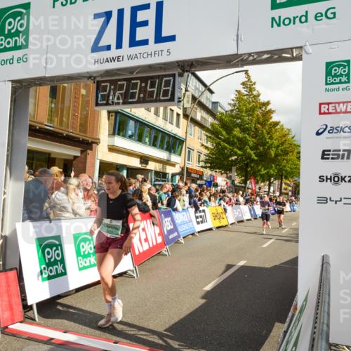 20.09.2026 - PSD Bank Halbmarathon LAZAROV Photography http://msf.ph/oto/10557118 20.09.2026 12:23:48 Ziel 1136, 1513, 1917, 1918, 1987, 2150, 2257, 2414, 2483, 2897, 3595 meine-sportfotos.de