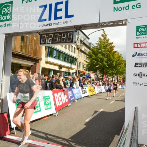 20.09.2026 - PSD Bank Halbmarathon LAZAROV Photography http://msf.ph/oto/10557120 20.09.2026 12:23:48 Ziel 1136, 1513, 1917, 1918, 1987, 2150, 2257, 2414, 2483, 2897, 3595 meine-sportfotos.de