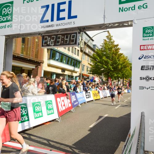 20.09.2026 - PSD Bank Halbmarathon LAZAROV Photography http://msf.ph/oto/10557121 20.09.2026 12:23:49 Ziel 1136, 1513, 1917, 1918, 1987, 2150, 2257, 2414, 2483, 2897, 3595 meine-sportfotos.de