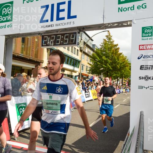 20.09.2026 - PSD Bank Halbmarathon LAZAROV Photography http://msf.ph/oto/10557138 20.09.2026 12:23:53 Ziel 1136, 1513, 1811, 1913, 1987, 2150, 2257, 2414, 2889, 2897, 3534, 3830 meine-sportfotos.de