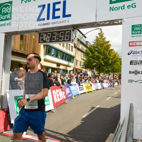 20.09.2026 - PSD Bank Halbmarathon LAZAROV Photography http://msf.ph/oto/10557144 20.09.2026 12:23:55 Ziel 1136, 1811, 1913, 1987, 2150, 2257, 2889, 2897, 3534, 3830 meine-sportfotos.de