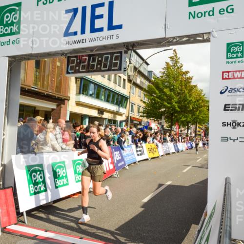 20.09.2026 - PSD Bank Halbmarathon LAZAROV Photography http://msf.ph/oto/10557170 20.09.2026 12:24:05 Ziel 1578, 1608, 1811, 1913, 2112, 2664, 2889, 3534, 3830 meine-sportfotos.de