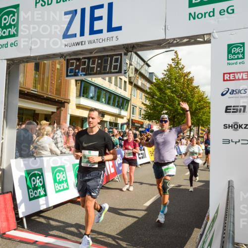 20.09.2026 - PSD Bank Halbmarathon LAZAROV Photography http://msf.ph/oto/10557213 20.09.2026 12:24:17 Ziel 1423, 1573, 1578, 1608, 1734, 1794, 2107, 2112, 2664, 2679, 2960, 4727 meine-sportfotos.de