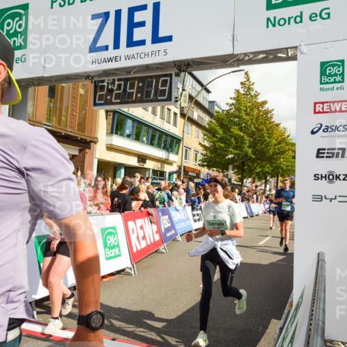 20.09.2026 - PSD Bank Halbmarathon LAZAROV Photography http://msf.ph/oto/10557216 20.09.2026 12:24:19 Ziel 1423, 1573, 1578, 1608, 1734, 1794, 2107, 2112, 2664, 2679, 2960, 3517, 4727 meine-sportfotos.de