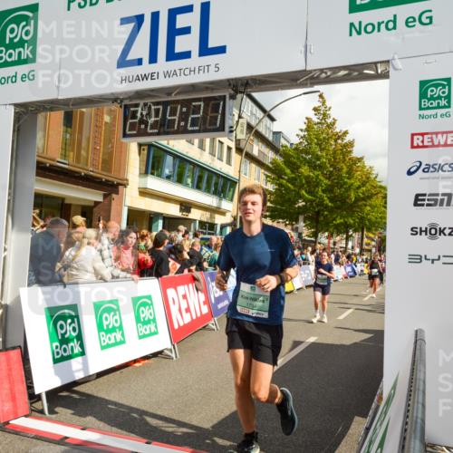20.09.2026 - PSD Bank Halbmarathon LAZAROV Photography http://msf.ph/oto/10557226 20.09.2026 12:24:21 Ziel 1423, 1573, 1608, 1734, 1794, 2107, 2112, 2664, 2679, 2960, 3517, 4727 meine-sportfotos.de