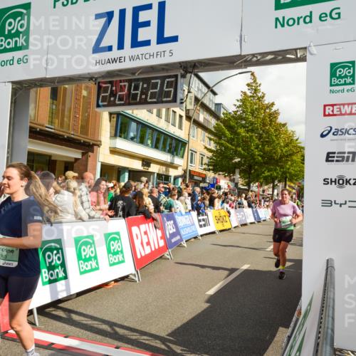 20.09.2026 - PSD Bank Halbmarathon LAZAROV Photography http://msf.ph/oto/10557237 20.09.2026 12:24:24 Ziel 1423, 1573, 1734, 1794, 1832, 2107, 2679, 2960, 3517, 4713, 4727 meine-sportfotos.de