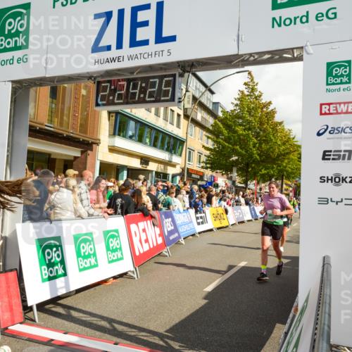 20.09.2026 - PSD Bank Halbmarathon LAZAROV Photography http://msf.ph/oto/10557238 20.09.2026 12:24:24 Ziel 1423, 1573, 1734, 1794, 1832, 2107, 2679, 2960, 3517, 4713, 4727 meine-sportfotos.de