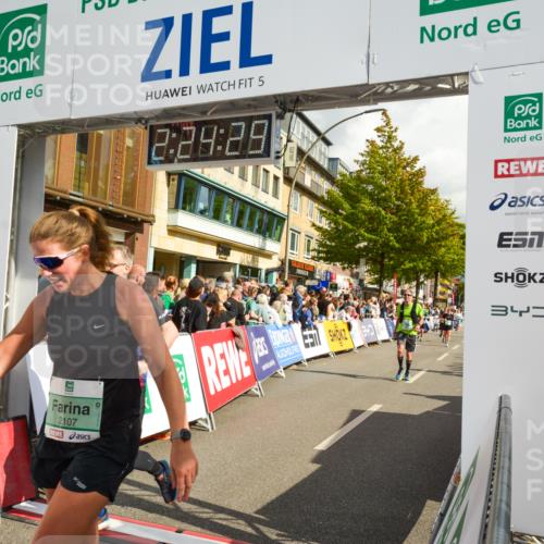 20.09.2026 - PSD Bank Halbmarathon LAZAROV Photography http://msf.ph/oto/10557249 20.09.2026 12:24:28 Ziel 1573, 1794, 1832, 2107, 2960, 3517, 4034, 4713 meine-sportfotos.de