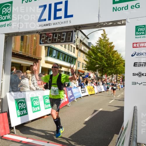 20.09.2026 - PSD Bank Halbmarathon LAZAROV Photography http://msf.ph/oto/10557256 20.09.2026 12:24:31 Ziel 1573, 1794, 1832, 1857, 2107, 2289, 2442, 3517, 4034, 4713 meine-sportfotos.de